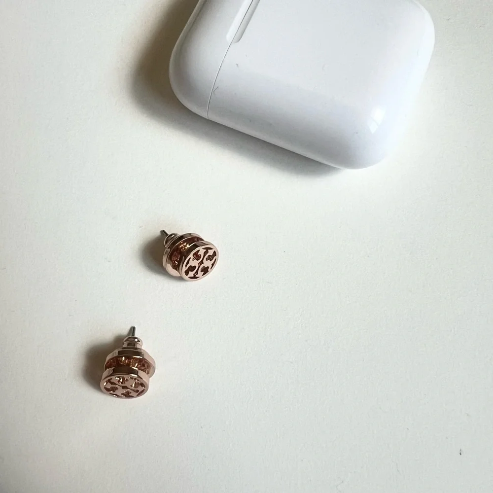New Tory Burch rose gold earrings - Picture 2 of 3